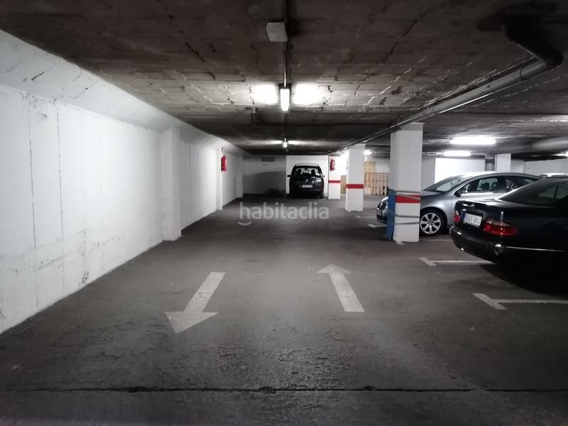 Foto aeb1032b-5935-4225-9f93-7834f3e63f48. Parking voiture dans Centro Sant Vicent del Raspeig