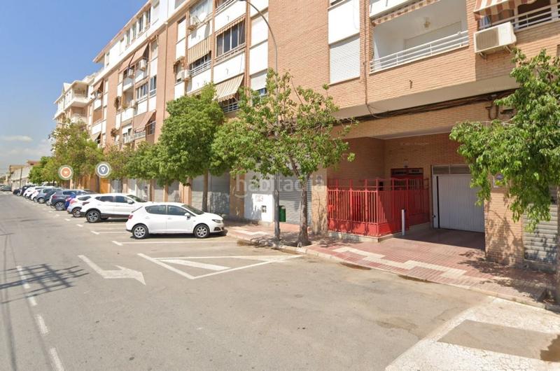 Foto e6650040-72d5-4f95-b3bd-6207f7dcad12. Parking voiture dans Centro Sant Vicent del Raspeig