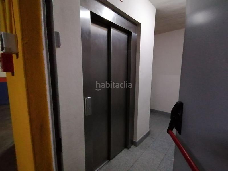 Foto 52620a47-1bbd-4c98-8e44-9b2ea3339a3f. Autoparkplatz in Paus - Polígono San Blas Alicante