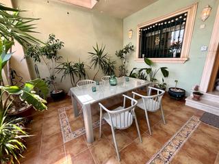 Casa adossada a El Altet. Maravillosa casa adosada en el altet con el espacio y libertad q