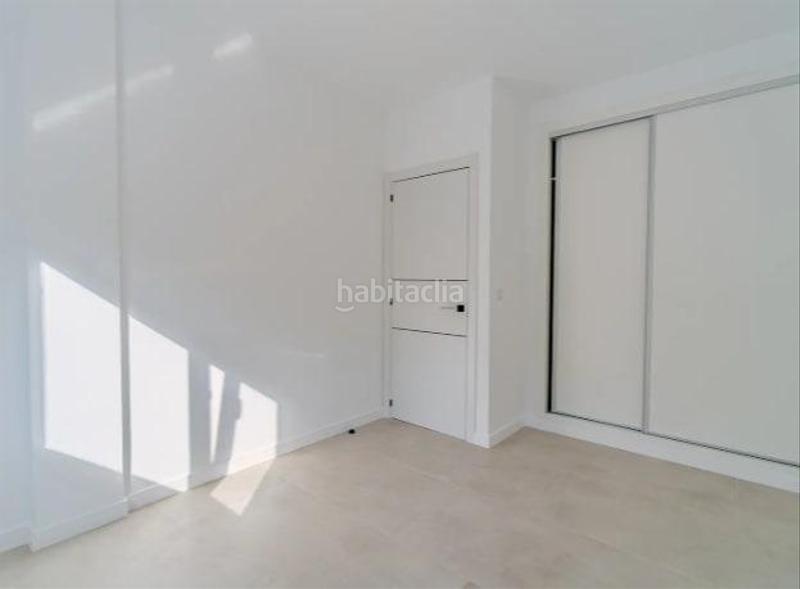 Foto 00010917-9bfd-4c47-9588-84011af3edb1. Casa adossada amb calefacció aparcament a Pueblo Acantilado-Lanuza Campello (el)