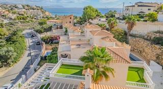 Xalet a Pueblo Acantilado-Lanuza. Chalet independiente en venta lanuza