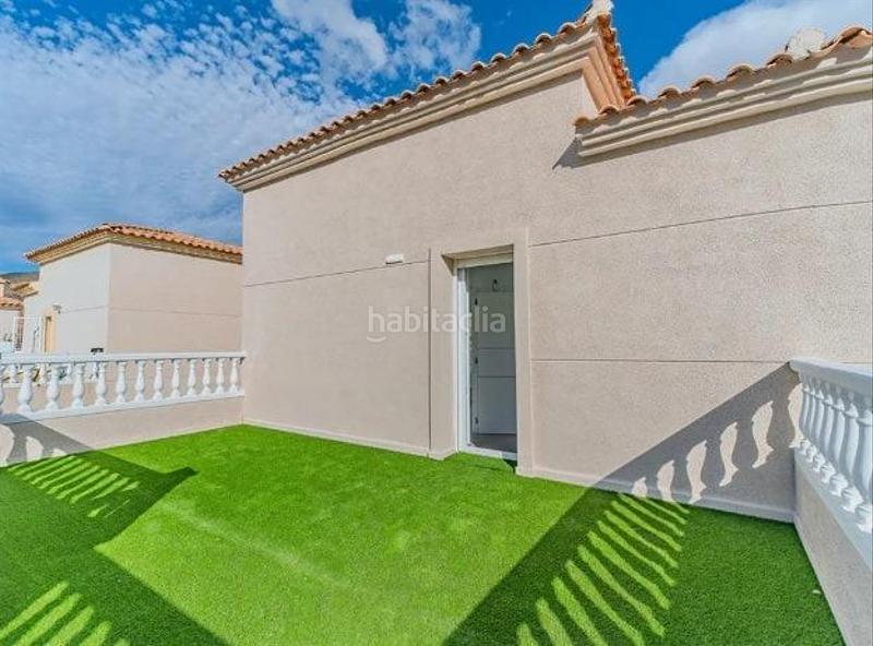 Foto 9bdafa6c-7ed9-4074-bd96-8ece204672ac. Casa adossada amb calefacció aparcament a Pueblo Acantilado-Lanuza Campello (el)