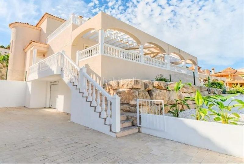 Foto f17aad33-c2a8-453c-b3b3-c2e5aeb9d901. Casa adossada amb calefacció aparcament a Pueblo Acantilado-Lanuza Campello (el)