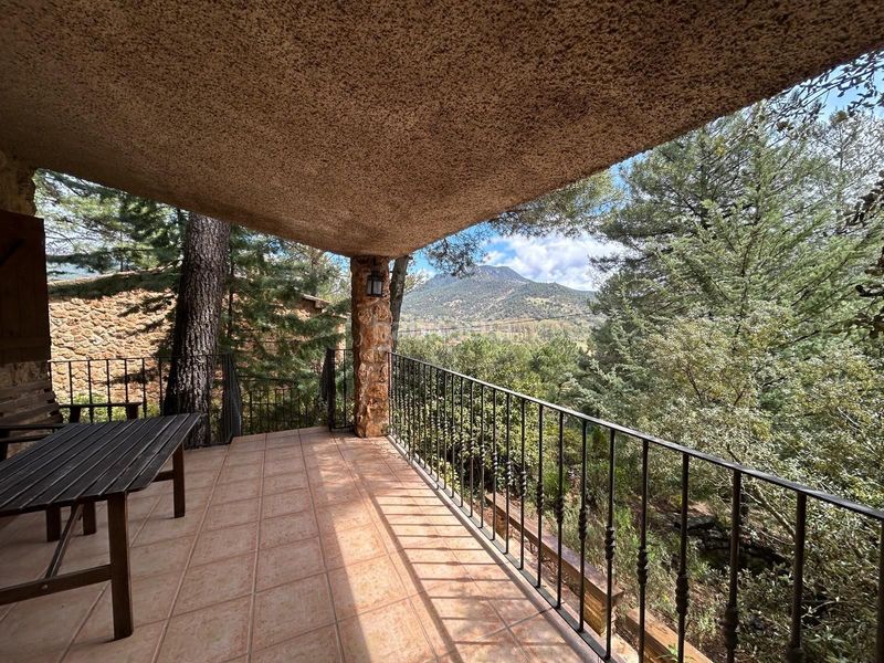 Foto 2a2e8aa0-ec6b-43dc-9ebb-fdd4d7954d38. Masia a Riópar