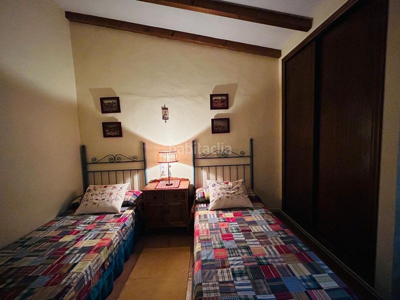 Foto b48887a5-0c76-49a8-ab9d-52a33278b3bf. Masia a Riópar