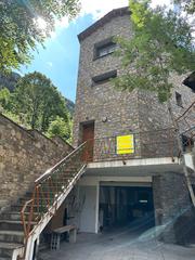 Edificio en Ciudad Universitaria. Venta de edificio mas chalet con 5 pisos para listo para alquila