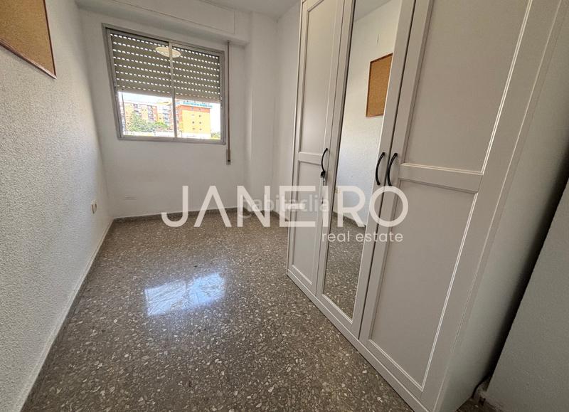 Foto 5839bdc8-8f2c-4f3f-b962-328b55bd4c1b. Location appartement dans Torrefiel Valencia