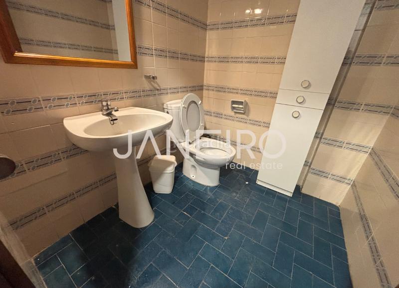 Foto 534e6395-5772-460b-83ec-aba06f5426e2. Alquiler piso en Torrefiel Valencia