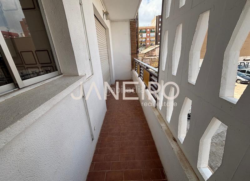 Foto 59498a3c-5383-4e0a-adf9-ab91b73d3d6d. Alquiler piso en Torrefiel Valencia