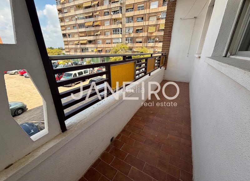 Foto 83aea990-a351-4cb6-9fc0-41f217efac4f. Alquiler piso en Torrefiel Valencia