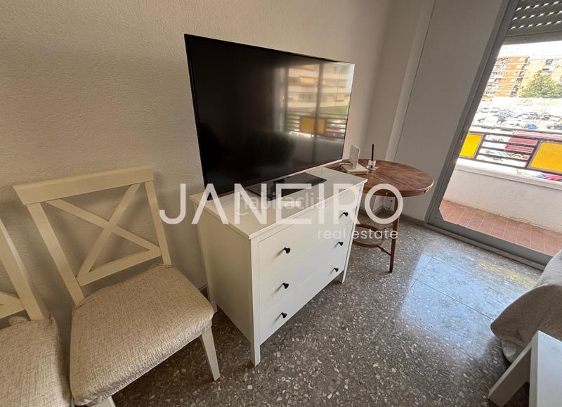 Foto ad10ed71-4ce5-4133-9d56-d14a23d19828. Alquiler piso en Torrefiel Valencia