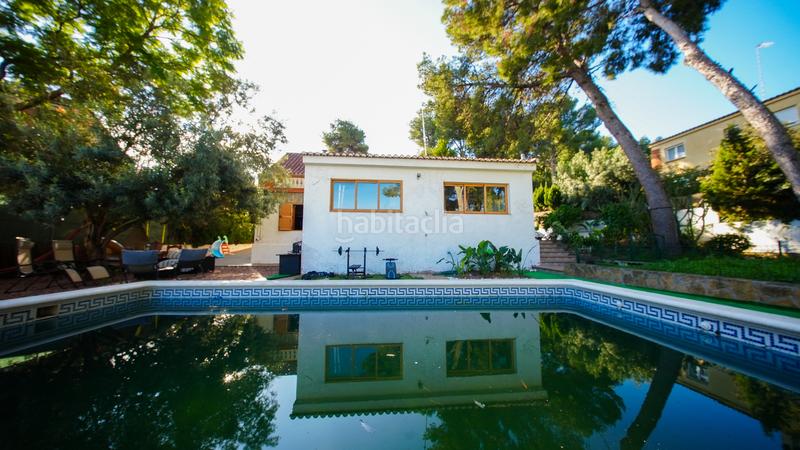 Foto a1c3e976-5632-4c51-ac71-02166b0728cb. Chalet con parcheggio piscina in El Vedat - Santa Apolonia Torrent