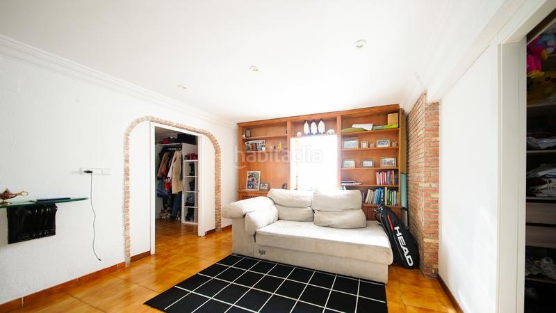 Foto 066ea84e-5723-4609-bd58-351c38bf6d00. Chalet mit parking pool in La Creu del Grau Valencia