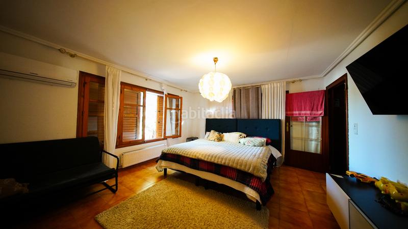 Foto e830bbb6-3819-4428-bf33-3055f458d55f. Chalet mit parking pool in La Creu del Grau Valencia