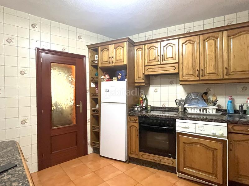 Foto 8c248bb1-5833-4538-82da-549c5cab377b. Piso en calle de chile 20 piso en gijon en El Natahoyo Gijón