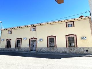 Casa  Calle candados 17. Casa en villamiel