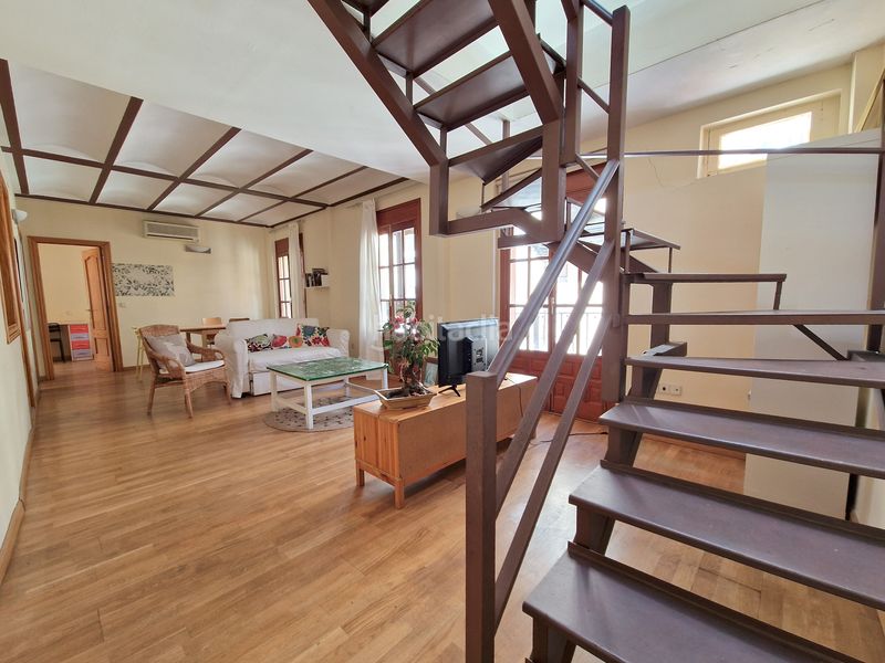 Foto 0a438b83-bbe9-482b-be57-163200a9eb8a. Dúplex amb calefacció a Casco Histórico Toledo