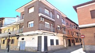 Edifici a Calle mozárabe 1. Edificio en venta en mocejón, dos pisos y local