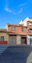 Casa  Calle hoyos. Amplia casa en el centro de íscar