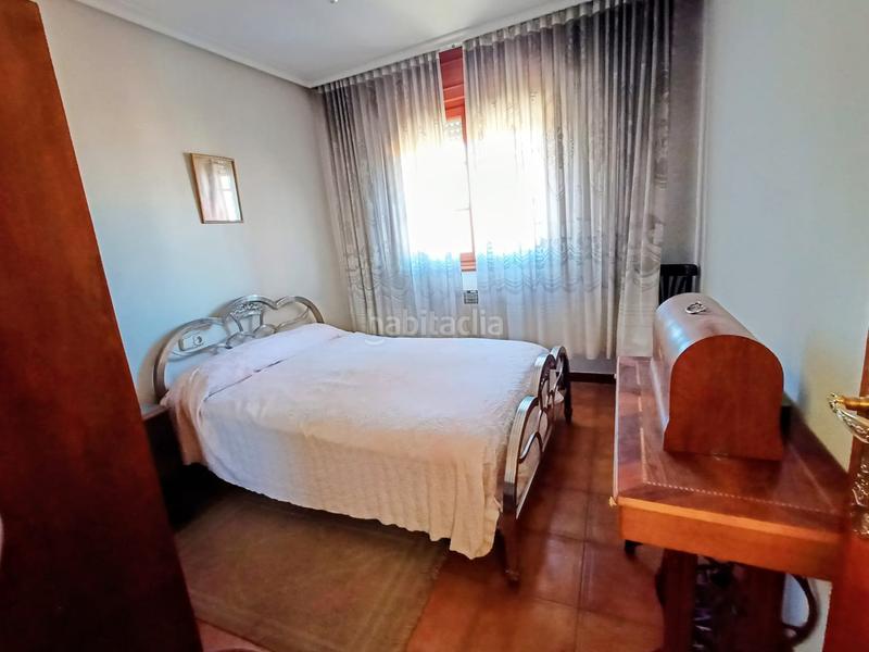 Foto 3c834c9c-013c-49aa-9a37-c051312a6989. Casa con riscaldamento parcheggio in Íscar