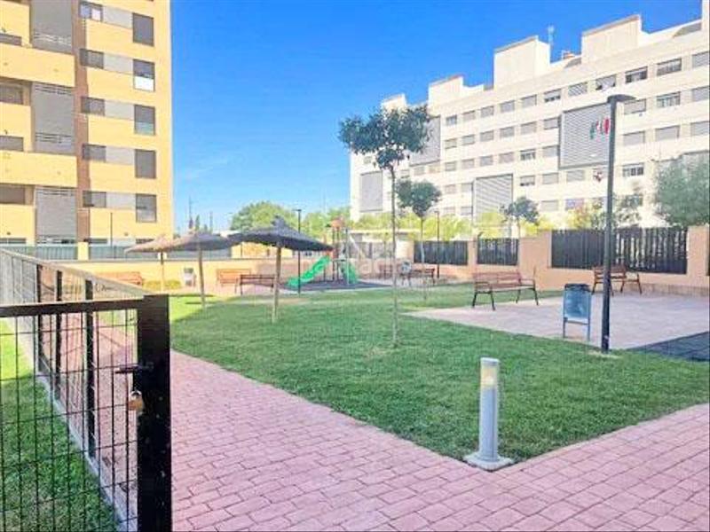 Foto 109021f7-4573-40fc-b5f7-07447ea9832a. Appartamento con parcheggio piscina in Sur - PAU 4 Móstoles