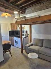 Rent Flat  Calle beatas. Se alquila estudio reformado en pleno centro de malaga