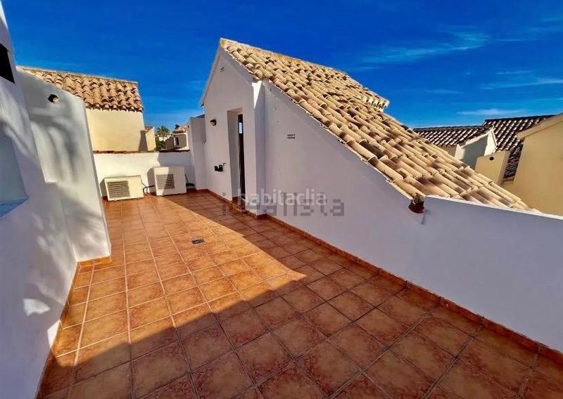 Foto 0541fe9c-e691-44c0-9080-106720d3b6a0. Casa adossada amb calefacció aparcament piscina a Marbella