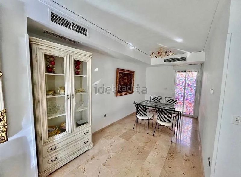 Foto 5ef508a8-833c-4d3a-8128-d21d1ecaaf46. Casa adossada amb calefacció aparcament piscina a Marbella