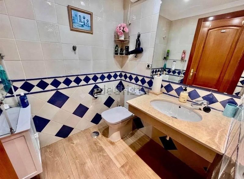 Foto eda6a97b-c911-4754-ba77-36af4907edc1. Casa adossada amb calefacció aparcament piscina a Marbella