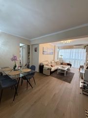 Flat  Calle calle antonio martelo. Piso reformado de 3 dormitorios en la unión, a un paso del centr