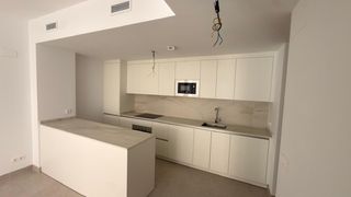 Flat  Calle calle narciso pérez texeira. Exclusiva vivienda de obra reciente en málaga  diseño, luz y ubi