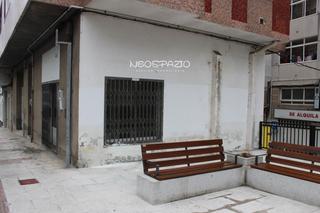 Location Local commercial  Santiago. Local comercial calle santiago  lugo