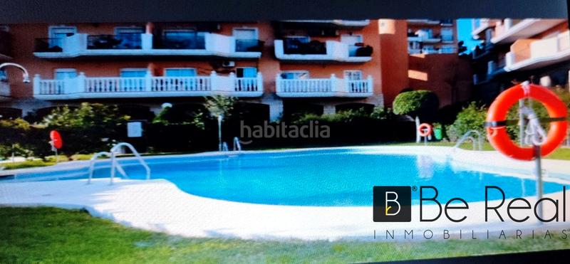 Foto 9755561b-c1db-4dfd-b414-4d23c84e5736. Piso ¡oportunidad única! piso con terraza, piscina y garaje doble en Fuengirola