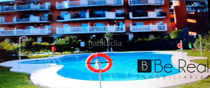 Foto ba025fe8-f1ee-4dba-a796-83a37e94d978. Piso ¡oportunidad única! piso con terraza, piscina y garaje doble en Fuengirola
