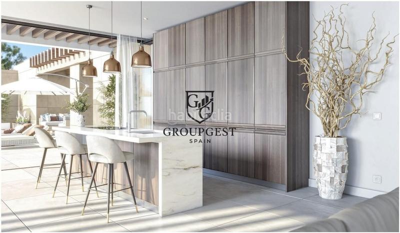 Foto 421d76a3-f66f-4102-b8f5-5439bc7a1e9a. Casa amb aparcament piscina a Sotogrande alto Sotogrande