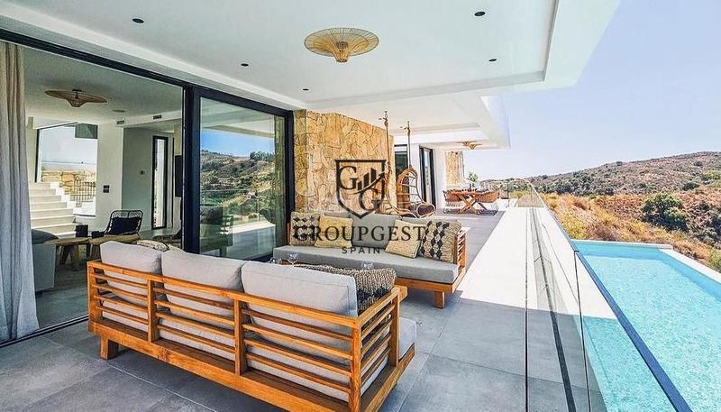 Foto b347204d-c63a-4f2c-a4b6-f6e0d50433c0. Casa amb aparcament piscina a Sotogrande alto Sotogrande