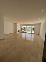 Pis  Ronda del golf este. Exclusive apartment in benalm�dena your golf retreat
