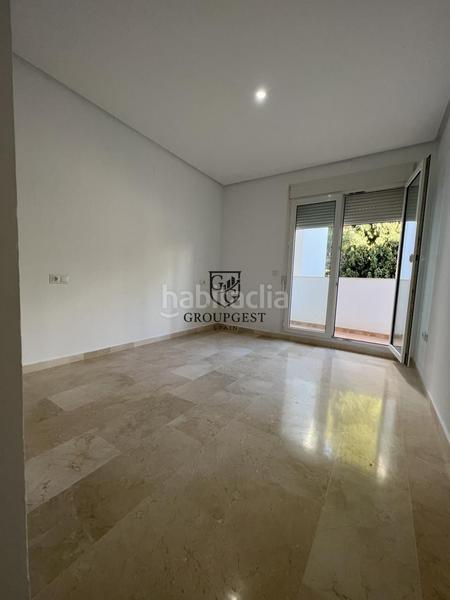 Foto 1ebb70f0-f08f-4f08-8c88-c0d951c6d767. Piso en venta exclusivo piso con vistas al mar en Benalmádena