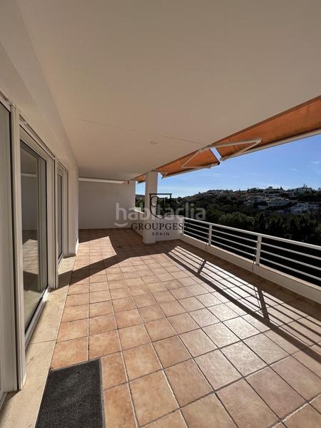 Foto 60712b81-f97a-4b21-a9e0-84aba74cb717. Piso en venta exclusivo piso con vistas al mar en Benalmádena