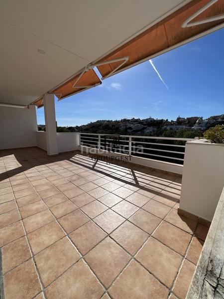 Foto bdf21668-12fa-4e70-81cd-7dc07674cb4b. Piso en venta exclusivo piso con vistas al mar en Benalmádena