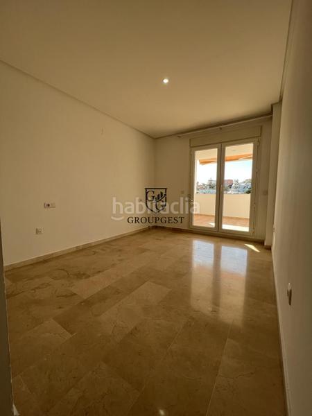 Foto e13d31ed-e591-47d0-a815-908d6d7d6266. Piso en venta exclusivo piso con vistas al mar en Benalmádena