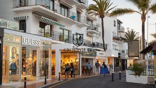 Traspàs Local Comercial  Muelle ribera. Traspaso de restaurante de lujo en puerto banús  excepcional opo