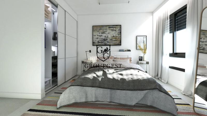 Foto 8a08ee94-d9ee-4a1e-b0b8-221d226c7bf5. Piano terra con parcheggio piscina in Coín