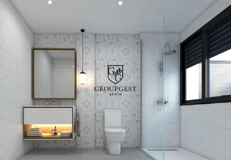 Foto 950364bc-be01-4701-9f58-294a265da1a4. Piano terra con parcheggio piscina in Coín