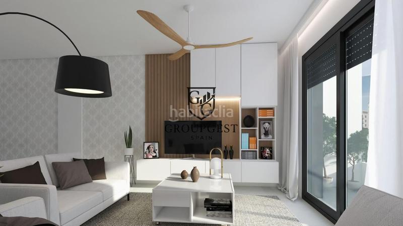 Foto c92c9a75-4e26-47e1-9431-025217ca5736. Piano terra con parcheggio piscina in Coín