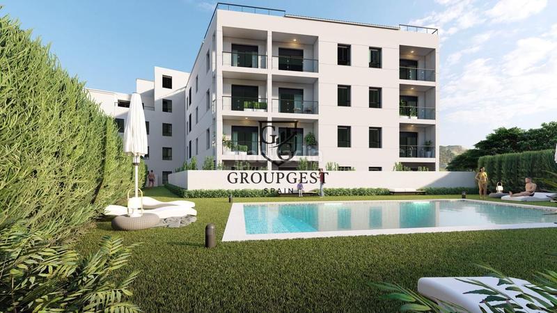 Foto f482f0ae-fb12-4b09-a6ef-7a162ff5edab. Piano terra con parcheggio piscina in Coín