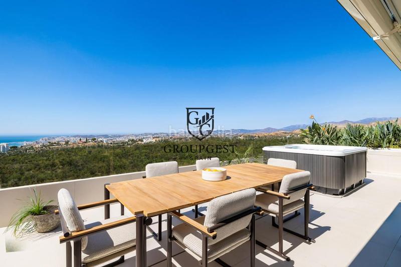 Foto 50476e69-6d70-4529-8c08-8e9eed2c757a. Apartament amb aparcament piscina a Torreblanca del Sol Fuengirola