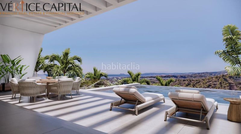 Foto b606ed2d-3fc8-41f9-9f94-c31b89d17592. Casa amb aparcament piscina a Parque Central Estepona