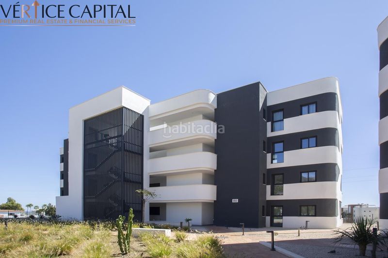 Foto a9737ba5-df40-4ce9-bba6-feea72dd8837. Apartament amb piscina a El Higuerón Fuengirola